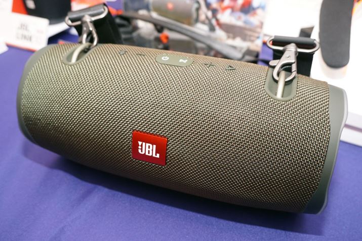 JBLuhBluetoothXs[J[̒ڃfƂēWĂ̂uXTREME2iGNXg[2jvBIPX7̖h\AƂɐ𔲂ɂȂƂV_[Xgbv̗pȂǁAAEghAu̐i