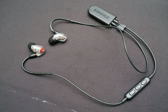 ̃I[fBIuh肪銮u[XBShuréAwbhtHՑOɐ\sBluetoothP[uuRMCE-BT2v҃vbVIĊԂȂAłɕi؂ꑱoɂȂĂ悤