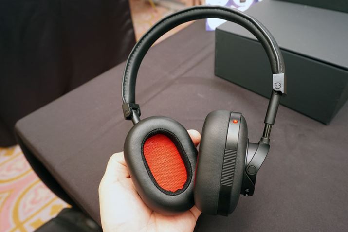 MASTER & DYNAMICƃCJ̃R{fuMASTER & DYNAMIC for 0.95vV[ỸwbhzQlWĂBߓɔ\Ƃ̂