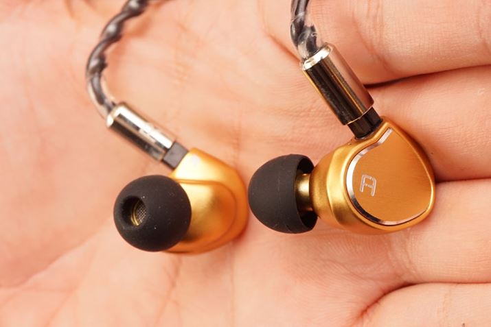 FAudióA1026ɔꂽuMajorvWĂBA~jE➑̂10.5mm_uC[_Ci~bN^hCo[𓋍ځBgvEAR[XeBbN`o[\ŁALȃTEhXe[WƂBi132,500~iŕʁj