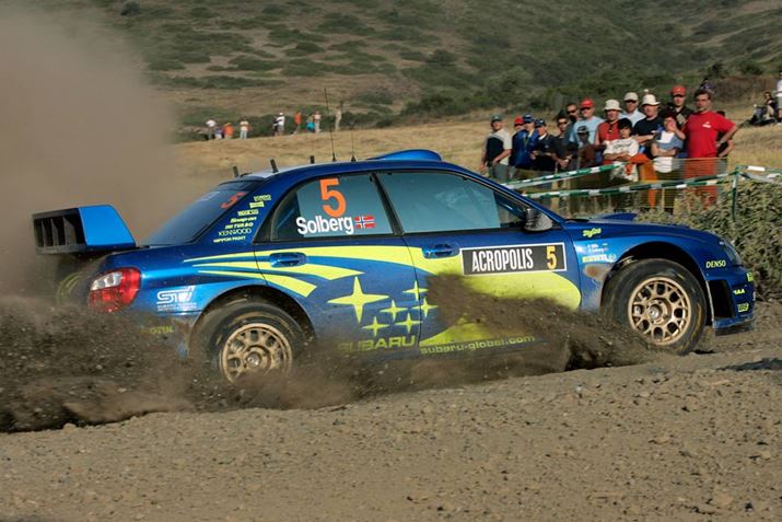 �H�ʂ���̗͂��ŏ��Ɏ󂯎~�߂�̂̓S�����i�̃^�C�������A�z�C�[���ɂ��傫�ȏՌ���͂��`���