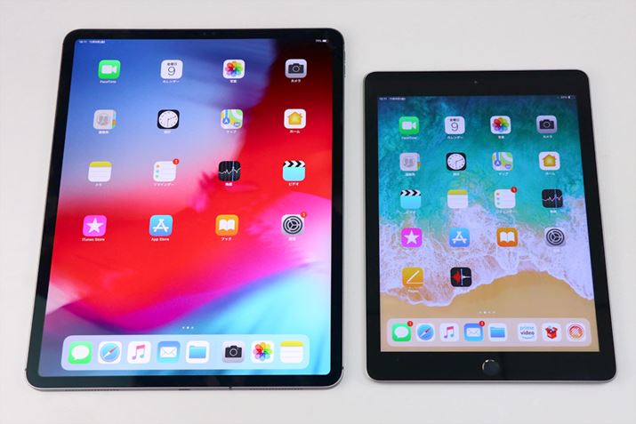 iPad Pro12.9^fƁA9.7^̑6iPadB㉺̃x[ׂȂĂ̂킩