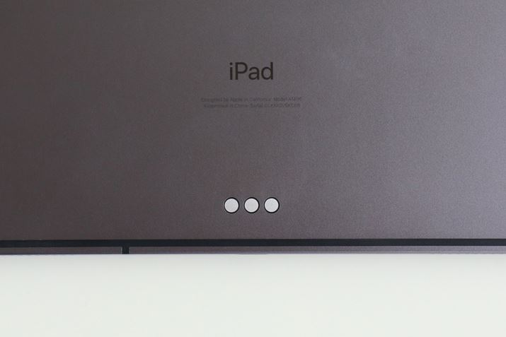 uSmart Connectorv͖{̔wʂ̉ɔB̂߁AOfSmart Keyboard͎gȂ