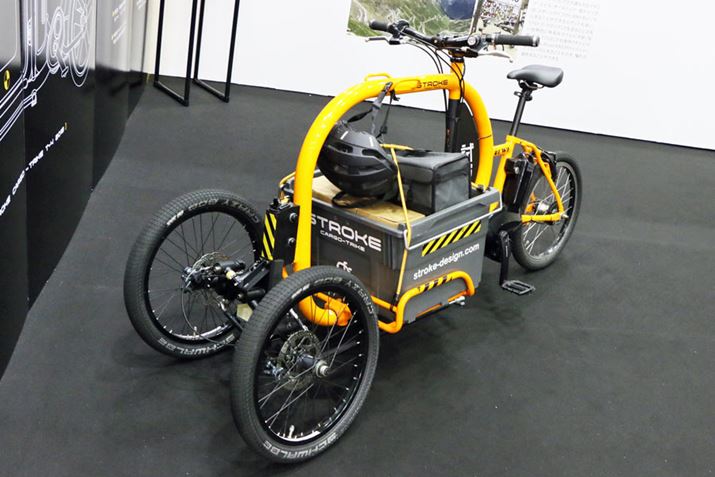 ȂCpNg錩ڂ́uSTROKE CARGO-TRIKEvBו^Ԃ߂e-BikeƂĂ