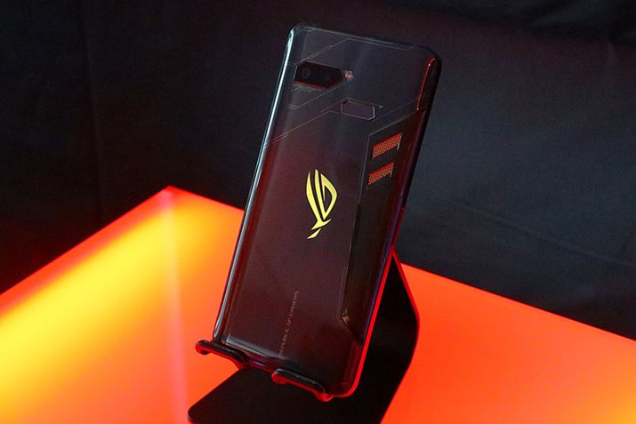 ROG���S�͌�����F���J�X�^�}�C�Y�ł���