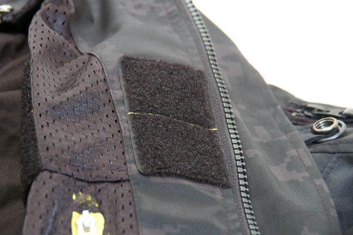 ʔ̋veN^[𑕒邱Ƃł