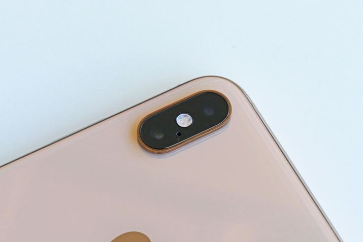 uiPhone XS MaxṽCJBuiPhone XSvƁuiPhone XS MaxṽJXybN͓