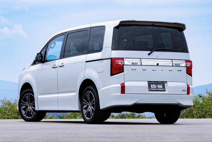 OH V^ufJD:5v̏㋉O[huURBAN GEARiA[oMAjv