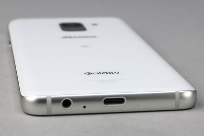 {fBʂɁAwbhz[qUSB Type-C|[g