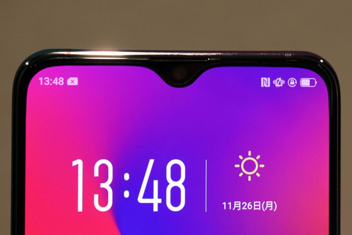 6.4̗L@ELfBXvC̏㕔ɂ́AH`[tɂ^̃mb`i؂茇j