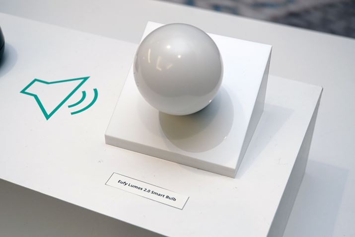 J̃X}[gduLumos 2.0 Smart BulbvBŒȂǂ𑀍ł\