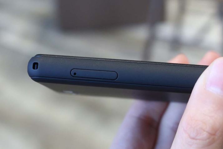 microSIMXbg𑕔BOɁAgpꏊɑΉSIMJ[hpӂĂAZbgĎgp