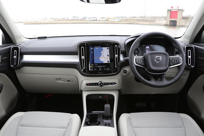 {{uXC40 T5 AWD R-DesignṽCpl