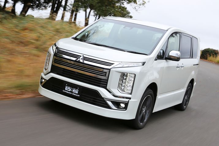 OH V^ufJD:5vURBAN GEAȒsC[W