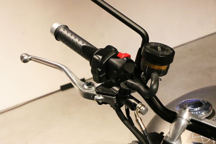 u[L̃}X^[V_[̓jbVB^Nʑ̂̂̂Ă