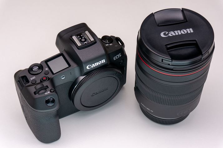 ́uEOS RvɃY[YuRF24-105mm F4L IS USMv𑕒ĎBes܂