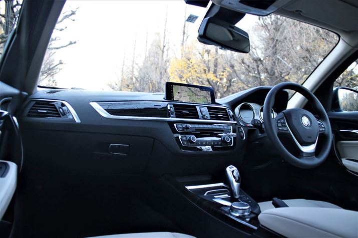 BMWu118dṽCeABTChu[L蓮A{CAEg͂قBMWԂƕςȂ