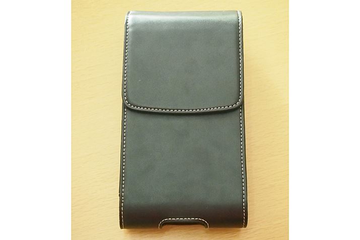 �Ɩ��p�̒[�������[����悤�ȁA�ǂ��炩�Ƃ����Βj�������̃f�U�C���ł�