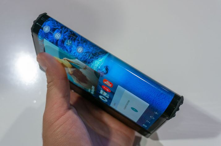 �f�B�X�v���C��܂�Ȃ����l�q�B�Ȃ������������F�▾�邳�����������Ƃ������Ƃ͂���܂���ł����B�܂�Ȃ����Ă���X�y�[�X�ɂ̓����`���[���\�������̂ł����A���̍ۂɓ��삪�����s����ɂȂ�A���삵�Ă��ĕs�����o���܂���