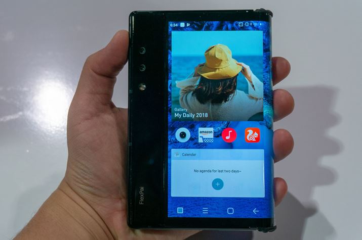 �܂肽���ނƃX�}�[�g�t�H�����[�h��UI���؂�ւ��܂��B�����X�}�z2�䕪�̌��݂�����܂����A�����ɂ����͊����܂���ł����B�Ȃ��A�܂肽���݉\�񐔂̓��[�J�[���̂�20����ł�