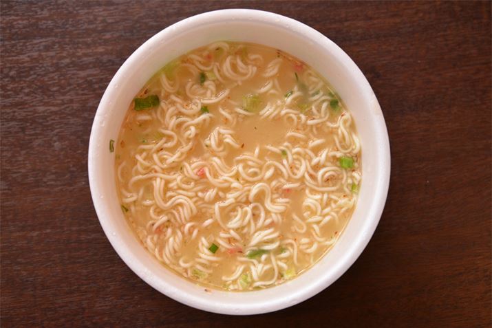 ԂAq̂ڂBX[vɂ͖qpE_[ĂāAL̃RN[Y܂