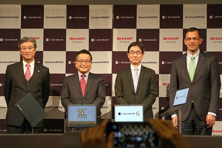 ���\��ɂ͓��{�}�C�N���\�t�g�̕���В��A�C���e���̗�؎В����삯����