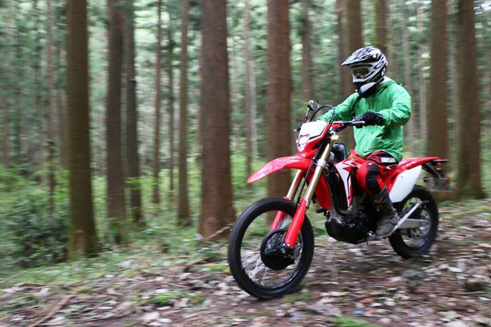 �I�t���[�h�ł̃g���N�V������������Ă���A�ѓ��𑖂��Ă��O���b�v�͗ǍD�ŕs���Ȃ������