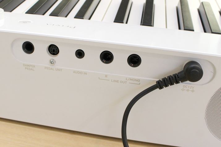 wʂɂ̓Co͂XeI~j́Ay_o͂Ȃǂ𓋍ڂBwbhzo͖͂{̃tgɑ