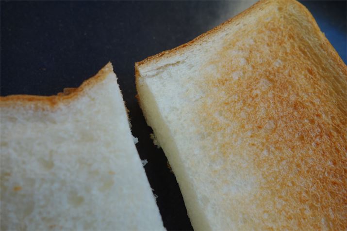 SȂAɔׂăg[Xgۂ̏kݕ₩ȋC܂BɋPĂF͑ς炸