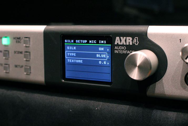 F̍tgfBXvC𑕔BSILKvZbVÕ[hȂǂ̊eݒ肪mF\