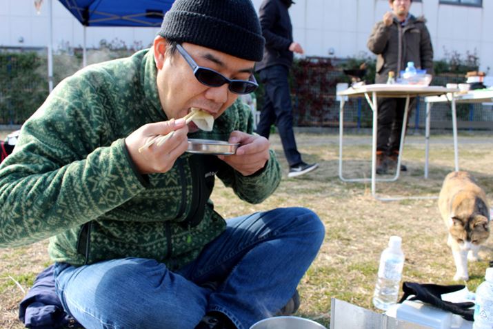 Lq̔Ȃ炷ɉ΂ʂ邵AHׂ镪ΎϕȂBe