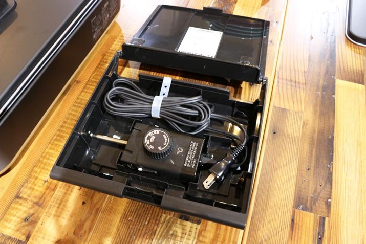 lIɋCɓ̂́At̃P[XBdR[ht̃VsubN[ł܂