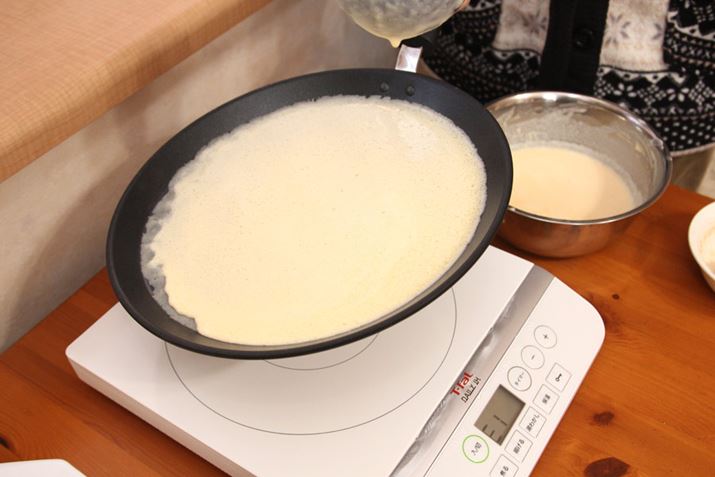 �{���W���[���E�t�����X �t�����`�p���������グ�ď�����܂������ƁA����1�t����^�񒆂ɗ�������Ă�����Ɖ񂵂܂�