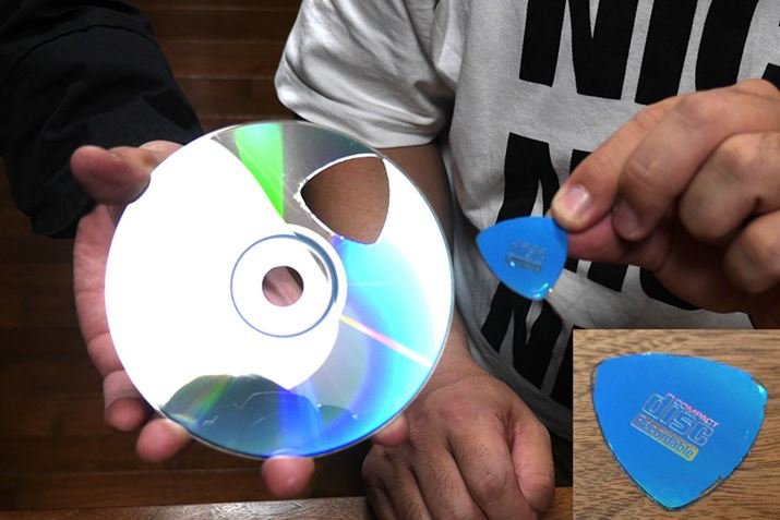 LCɂ蔲܂BuCompact Discṽ}[NJbRI