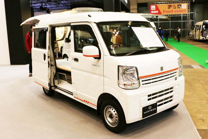 ��ʓI�Ȍy�L�����p�[�Ɠ�����4�l�܂ł���Ԃł��A��l2�l���A�Q�ł���B���i��229��9619�~�i�ŕʁj