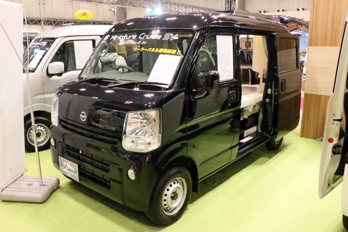 ��Ԓ����4�l�ŁA��l2�l���A�Q�ł���B���i��276��9000�~�i�ŕʁj