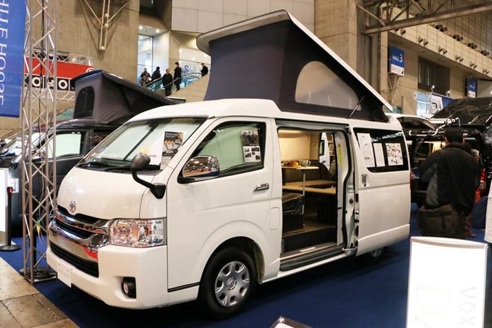 4�l��Ԃ��ł��A�S���Ԓ����ł���B���i��639���~�i�ŕʁj