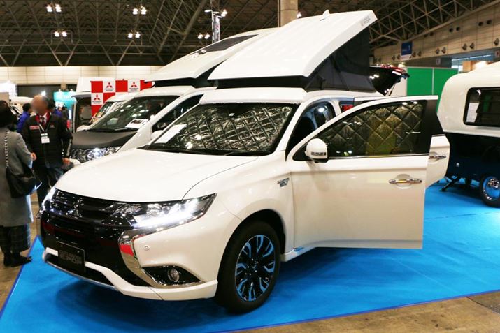 ��Ԃ�5�l�܂łŁA�|�b�v�A�b�v���[�t���g����4�l�܂ŏA�Q�\�B���i��486��3333�~�i�ŕʁj