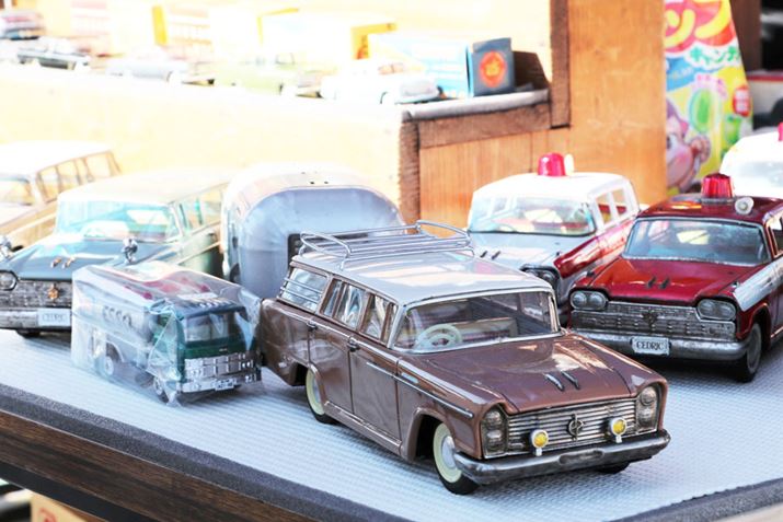 Ō̃j[C[~[VOłA~jJ[ȂǑ̃ObYނ̔Ă