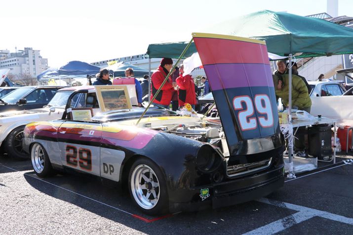 YutFAfB2000vSCCAV[Y`sIJ[