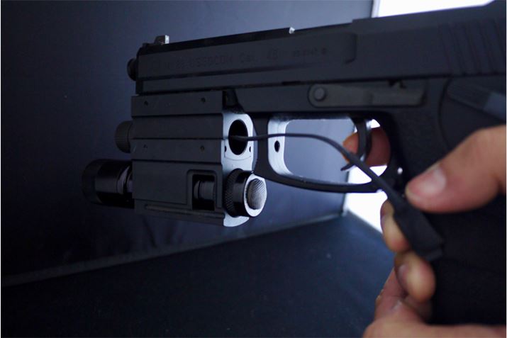 [U[TCg̃XCb`Obvɂ邽߁A[hoĂ܂BЎŎ̂͑ςł