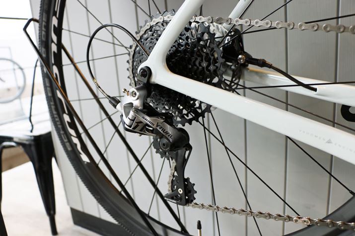 ϑ̓A11iBuRIVALvR|[lg̗pĂ邽߁Aϑ̓C[ƂȂ