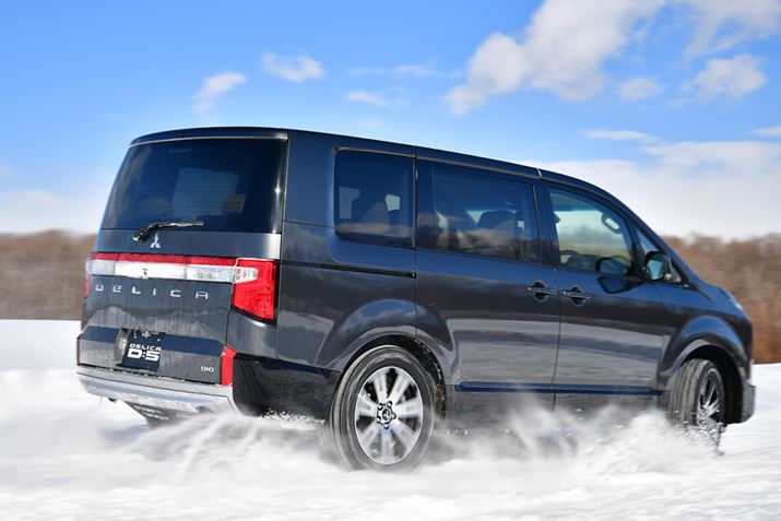 �O�H �V�^�u�f���JD�F5�v�̐�㑖�s�C���[�W