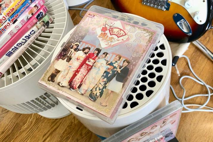 Vʁʂ̖ʐςBlu-raypbP[WƔrĂ̒x̃TCY