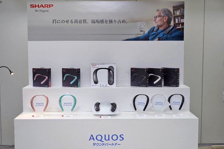 V[vEFAulbNXs[J[gAQUOSTEho[gi[h̑2efo