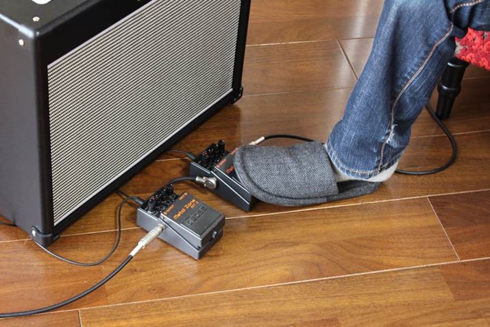 ĂуM^[ɂI METAL ZONE𓥂߁I 