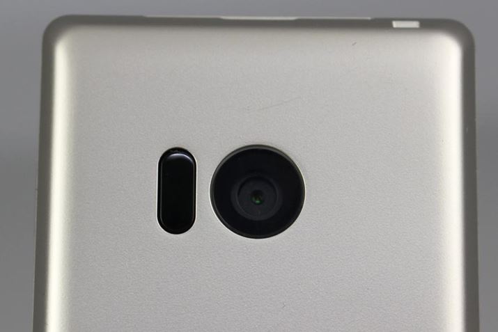 {@̃J͖800fBAĨV[F͓ڂĂȂ