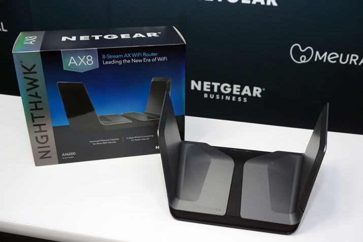  Wi-Fi 6Ή[^[uNighthawk AX8v