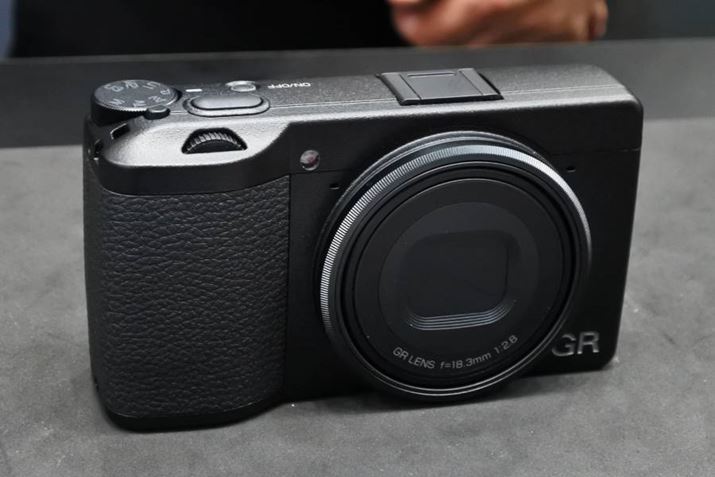 uGR IIv4NԂɓoꂷVfuGR IIIv