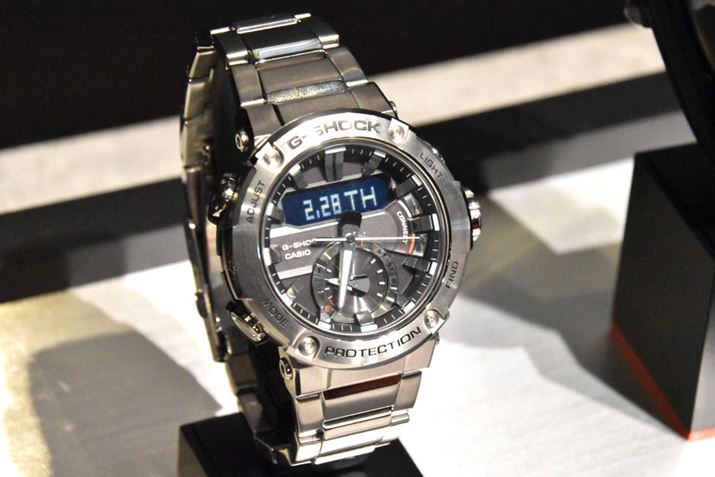 uG-STEELv́uGST-B200D-1AJFvB[J[]íA54,000~iōj